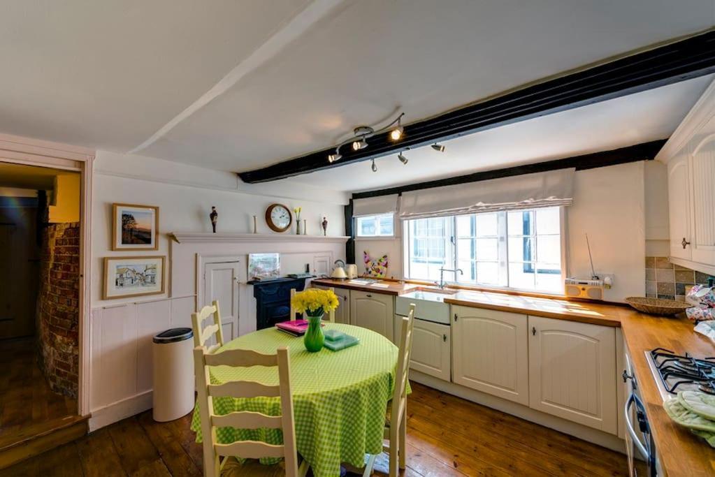 Villa Flushing House, Rye Extérieur photo